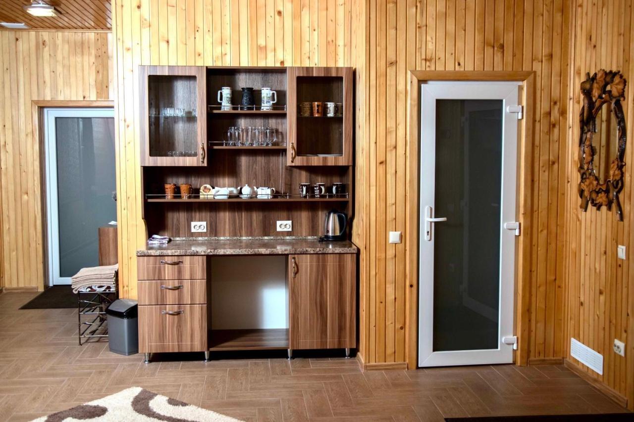 فندق Вілія Lomacineţi المظهر الخارجي الصورة